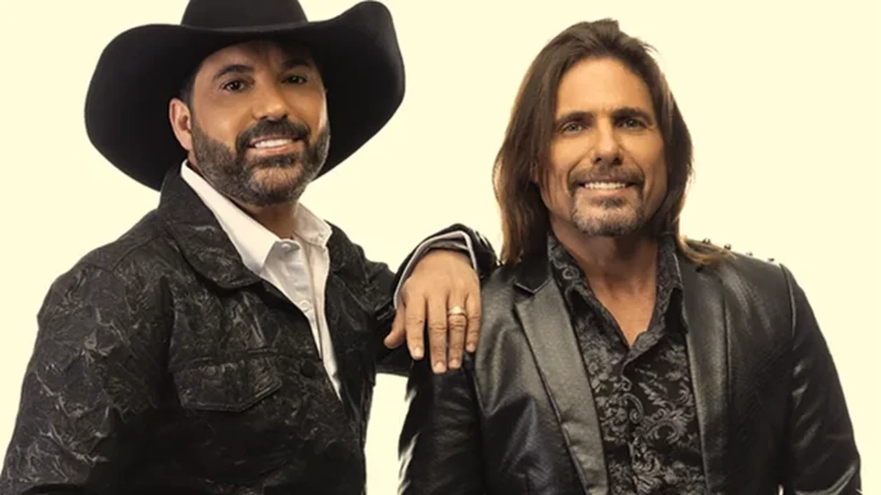 Tour “30 Anos”, de Edson e Hudson, estreia sexta em SP
