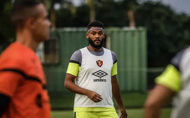 Zagueiro Sabino fecha com o São Paulo até junho: 'Vestir essa camisa é um sentimento único'