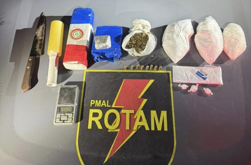 PM apreende 1,8 quilo de drogas durante averiguação de denúncia de tráfico no Farol