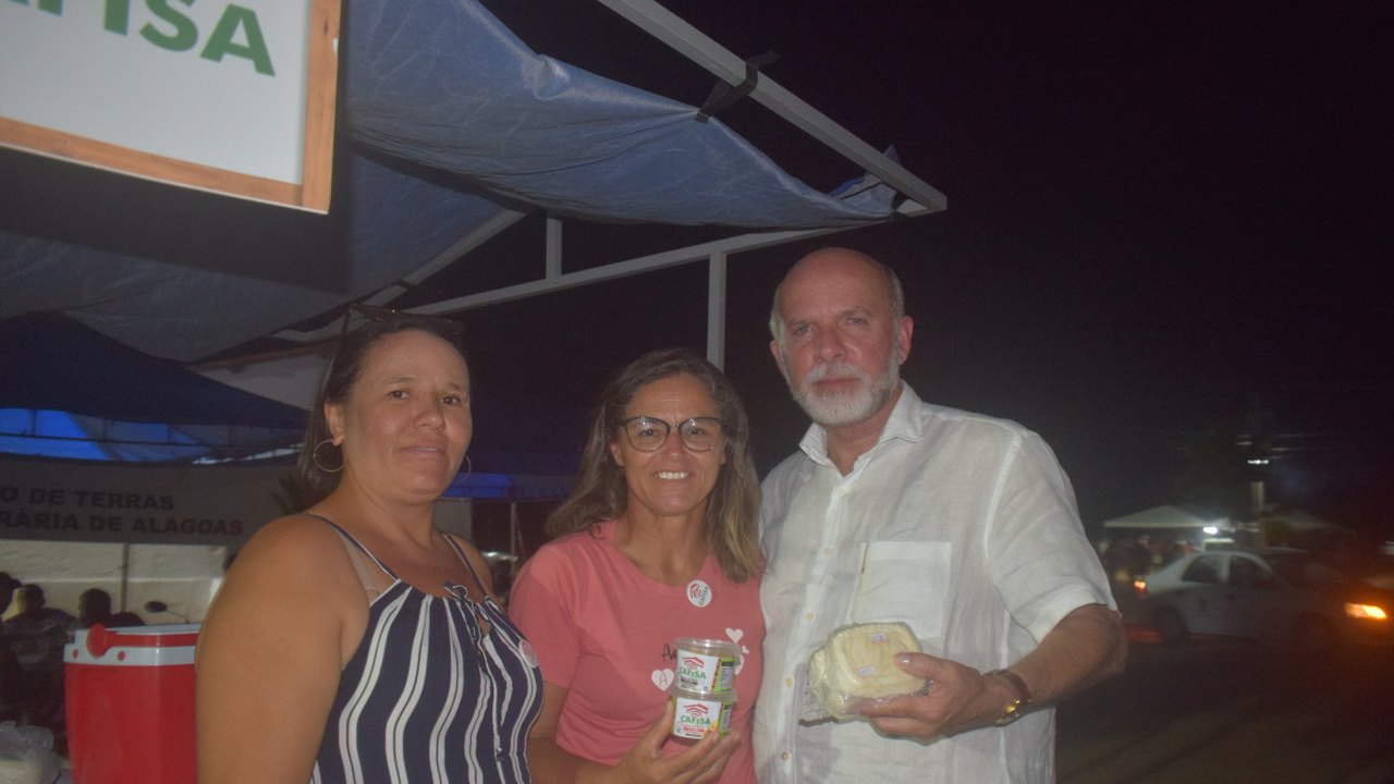 Exposição de caprinos e ovinos mobiliza expositores em Pão de Açúcar