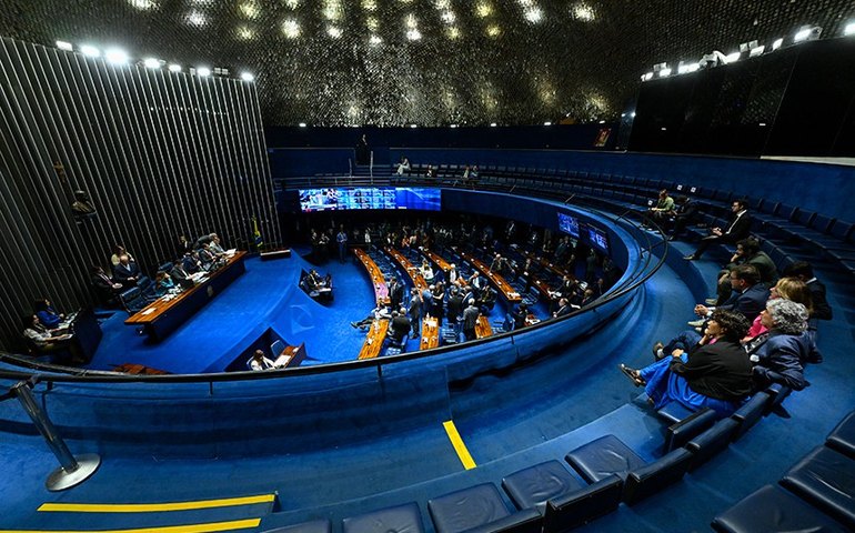 Senado aprova R$ 1,3 bilhão para banda larga e serviços digitais