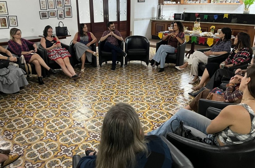 Clube do Livro discute maternidades possíveis por meio de obra de autora mexicana