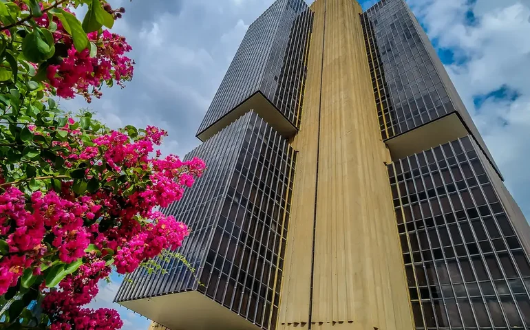 Projeções de inflação do BC no RTI são menores do que as do mercado em todo o horizonte