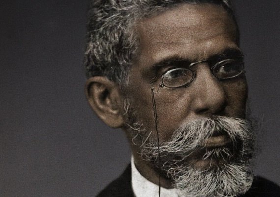 Machado de Assis: O Imortal em Letras e Serviço Público