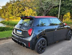 MINI John Cooper Works reforça posicionamento esportivo no Brasil - Sérgio Dias (35).jpeg 