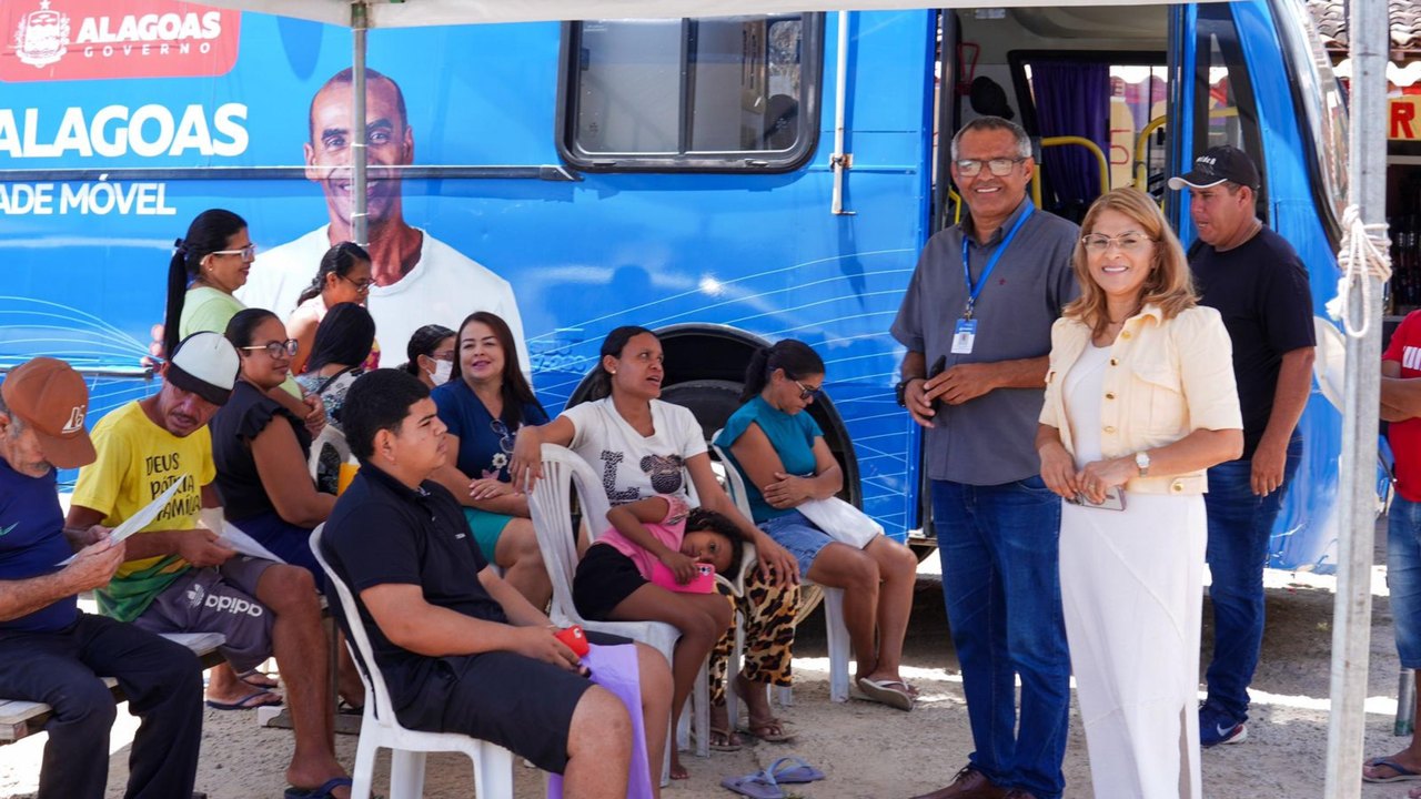 Sine Alagoas atende mais de 400 trabalhadores com ação nas grotas de Maceió