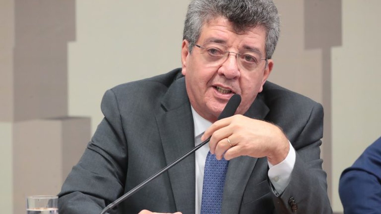 Projeto autoriza criação de fundo para ampliar crédito a exportadores