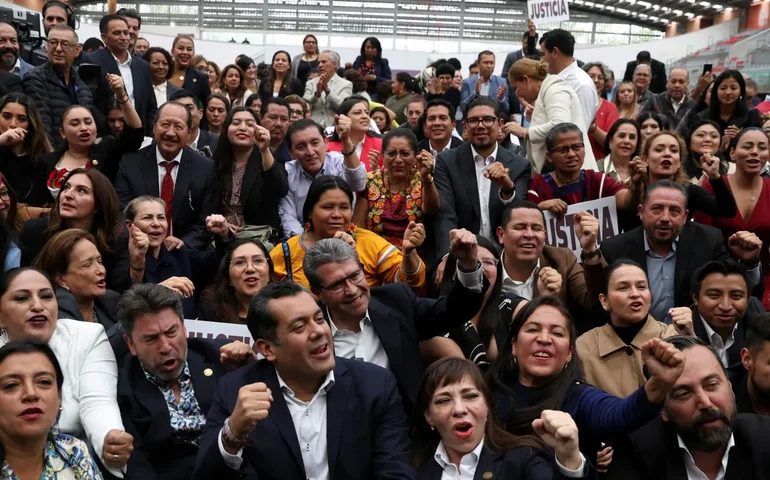 Senado aprova reforma que faz do México o primeiro país do mundo a implementar eleição popular de juízes