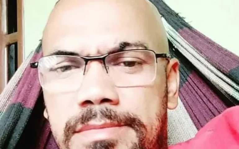 Homem é morto a tiros na calçada de casa em São José da Tapera; suspeito é preso após tentativa de fuga