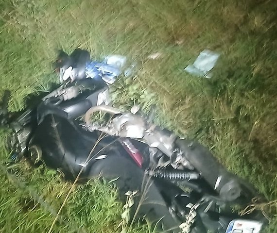 Moto sai da pista e cai em ribanceira; passageiro morre e condutor fica ferido em Girau do Ponciano
