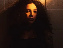 Priscilla lança “ECO” e inicia nova fase da carreira como artista independente