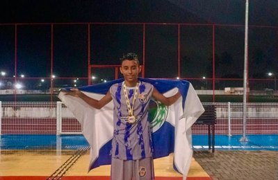 Aluno de Branquinha conquista ouro no atletismo do JEAL e vai representar Alagoas nos Jogos Escolares Brasileiros