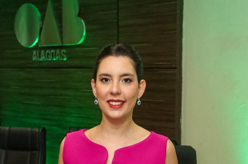 Advogada Cristiana Maya toma posse como conselheira da ABMCJ e reforça atuação em defesa das mulheres advogadas