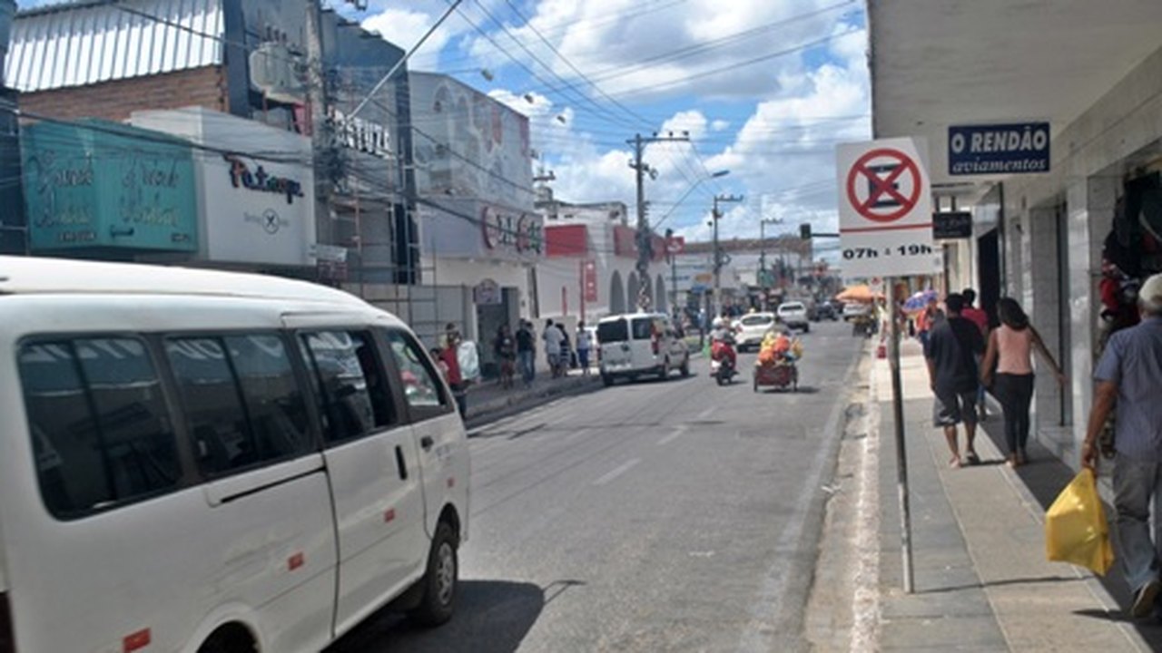 Arapiraca: Nova sinalização estabelece horário de estacionamento no Centro