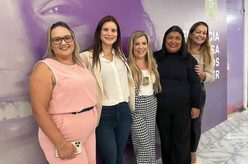 Prefeita Ceci reforça parceria com a Secretaria da Mulher para fortalecer políticas públicas em Atalaia