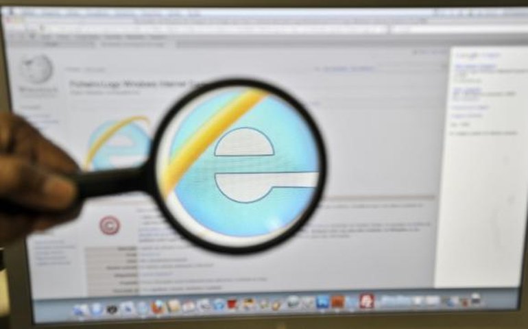 Dia Mundial da Internet Segura alerta jovens para cuidados no ambiente virtual