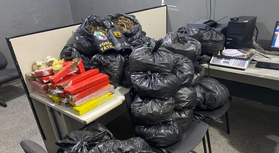 Quase 70 kg de maconha são apreendidos dentro de casa na Grande Aracaju