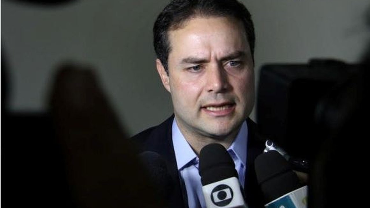 Governador Renan Filho define solenidade de posse no dia 1º