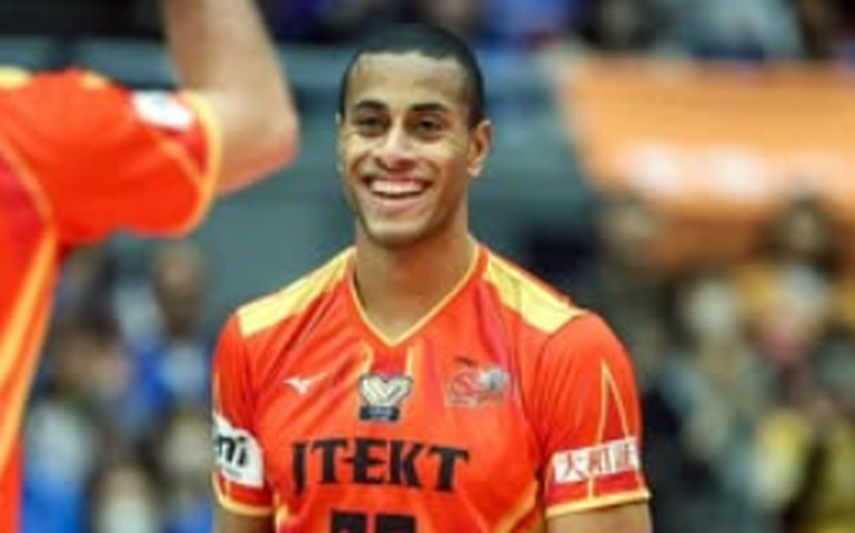 Lucarelli reforça seleção brasileira de vôlei na Liga das Nações: 'Feliz de estar com o grupo'