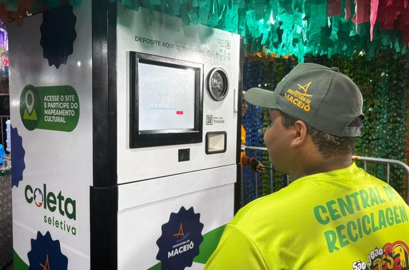 Dispositivo que aceita materiais recicláveis é apresentado ao público