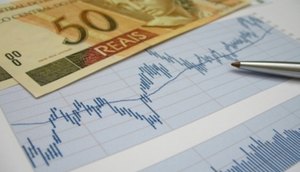 grande-arrecadação_federal_290812.jpg