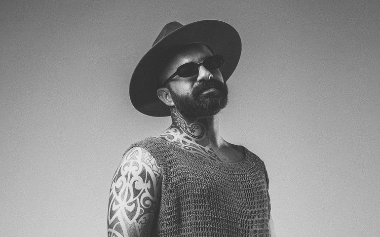 Artista alagoano Victor Caesar lança Ep “A Maravilhosa Fábrica de Pecado”