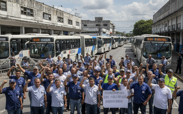 Rodoviários das viações Real e Vila Isabel paralisam atividades no Rio