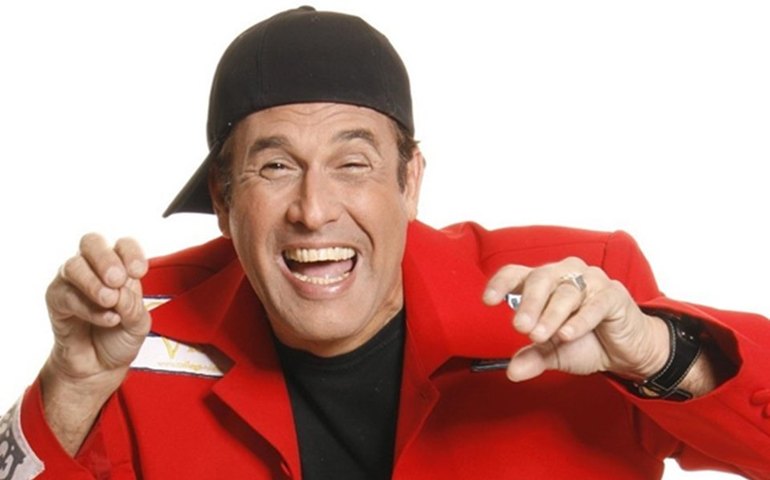 Sergio Mallandro comenta queda de homem ao mar durante cruzeiro: 'Tristeza'