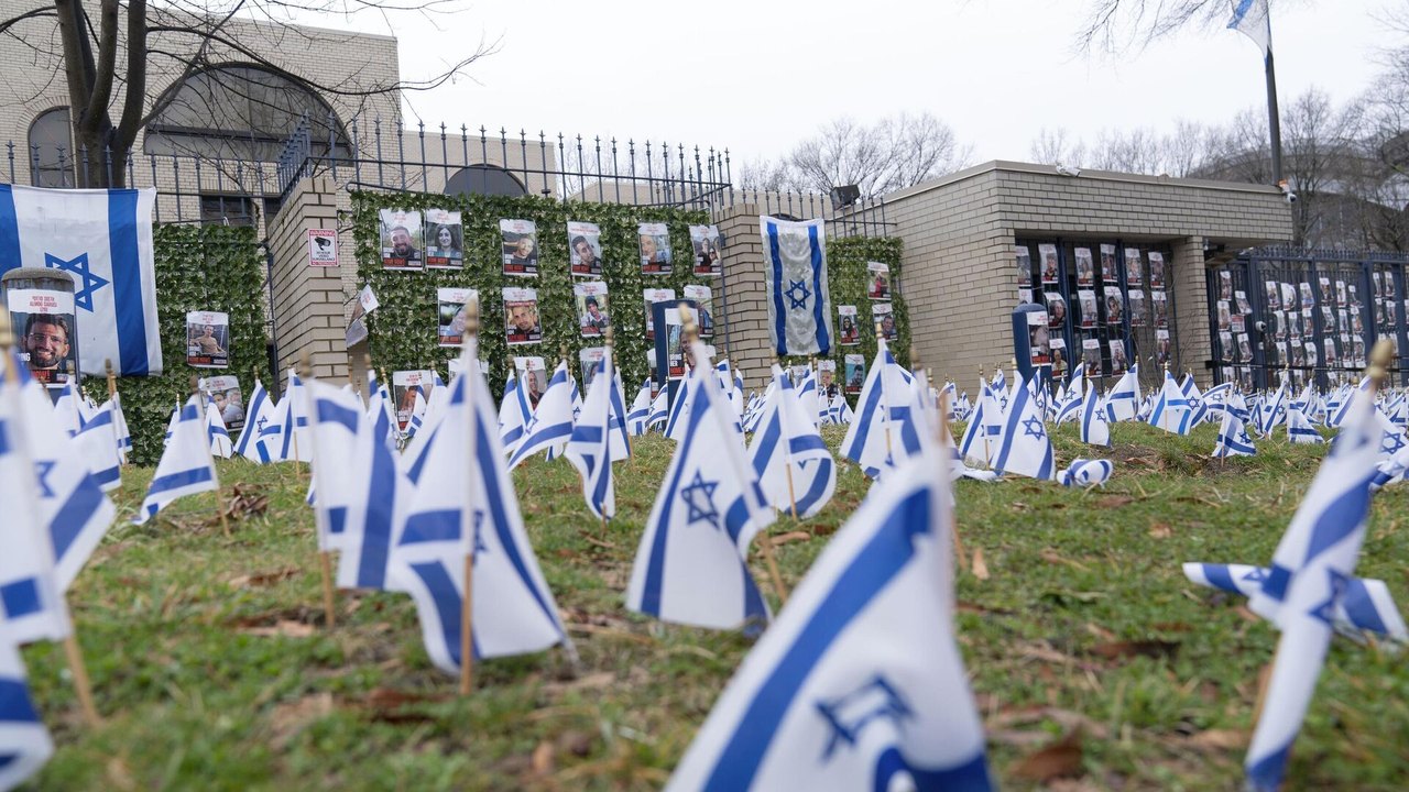 Embaixada de Israel confia nos EUA para lidar com o assassinato de diplomatas, diz porta-voz