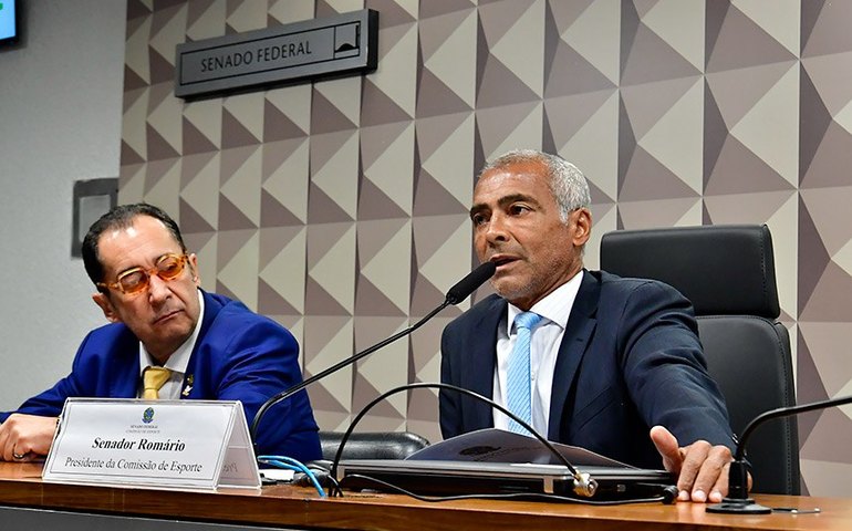 Comissão do Esporte: Romário e Kajuru são eleitos por aclamação