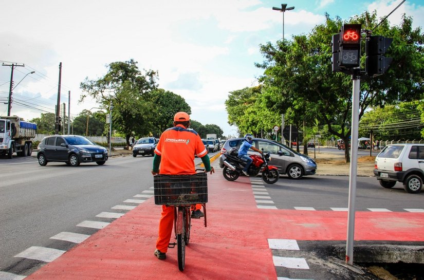 SMTT avança na implantação da ciclovia da BR-104