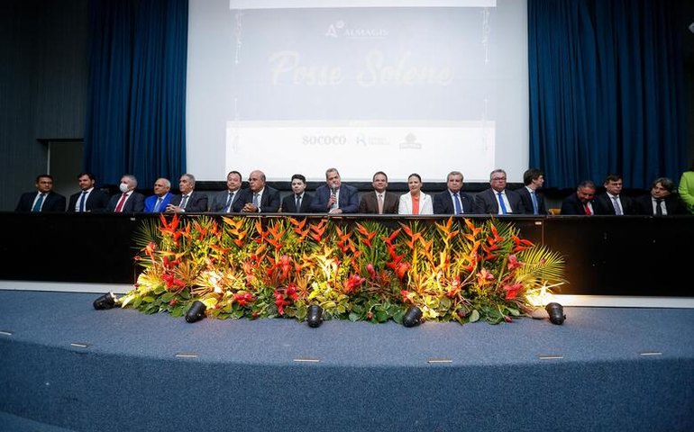 Secretária do Gabinete Civil prestigia solenidade de posse da nova diretoria da Almagis