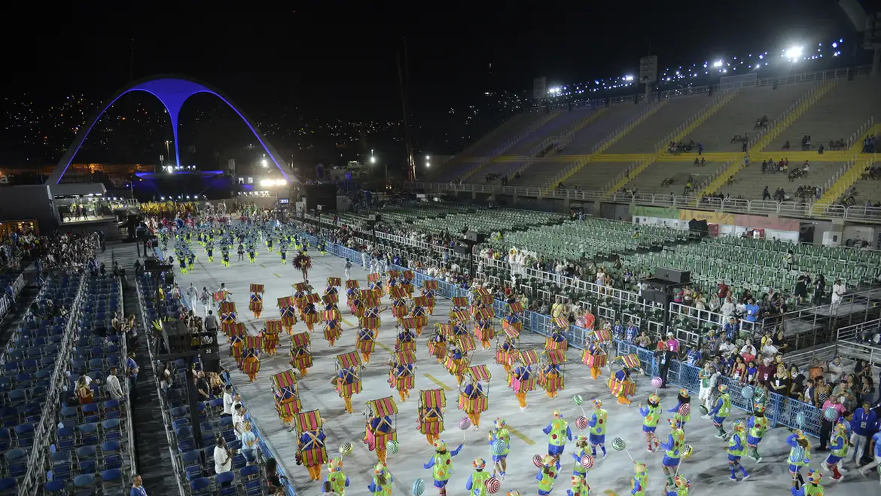Liesa reabrirá, na próxima terça-feira, venda de ingressos para as frisas no Sambódromo do Rio