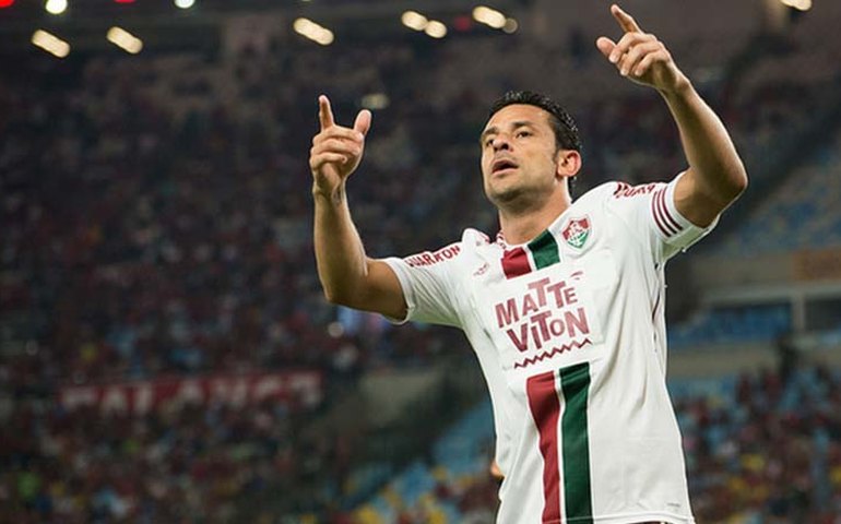 Fred é cogitado para substituir Van Persie no Fenerbahçe