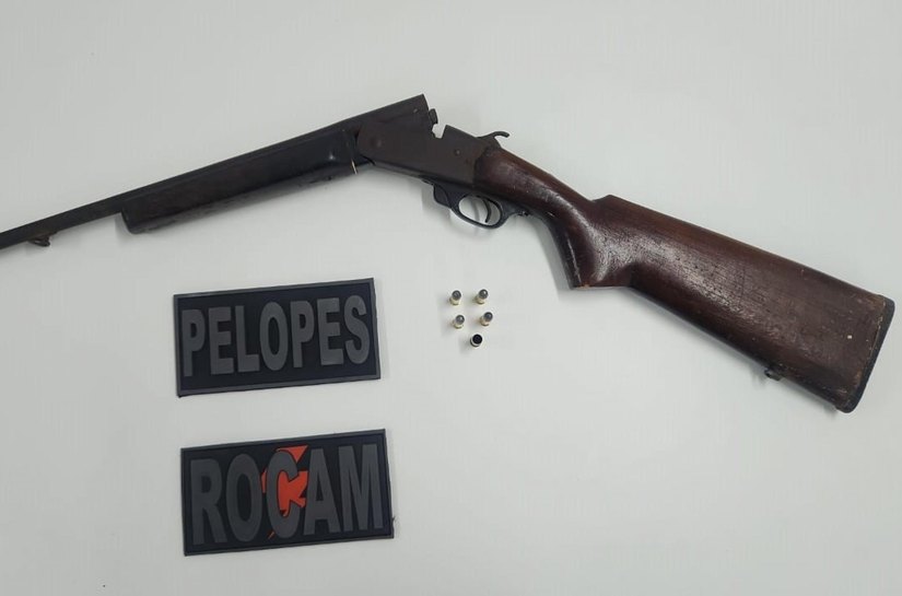 PM prende dois homens e apreende arma em Arapiraca e Santana do Ipanema