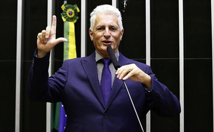 'Espero condenação': deputado do PT diz que Brasil está em momento crucial e pede condenação de Bolsonaro