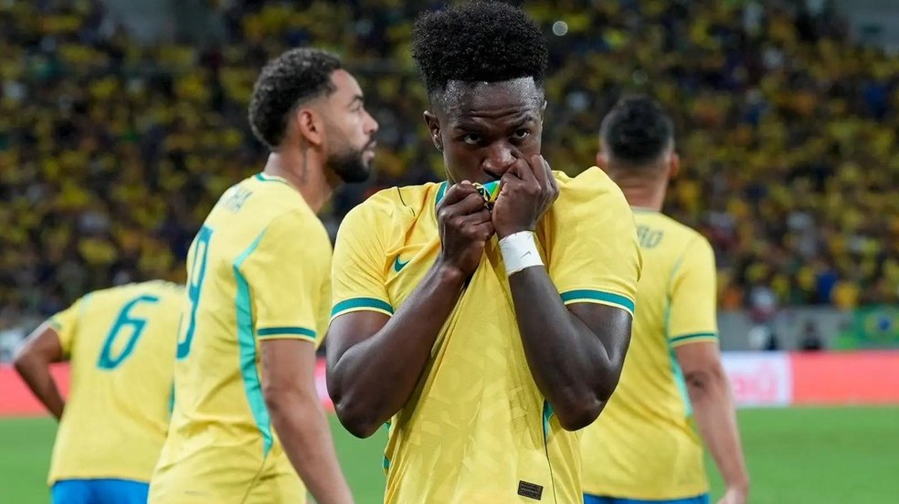 Seleção se despede do Brasil com goleada sobre o Panamá no Maracanã