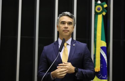 Deputado Rafael Brito pede isenção de taxa e novo novo cronograma do Enem para alunos do RS