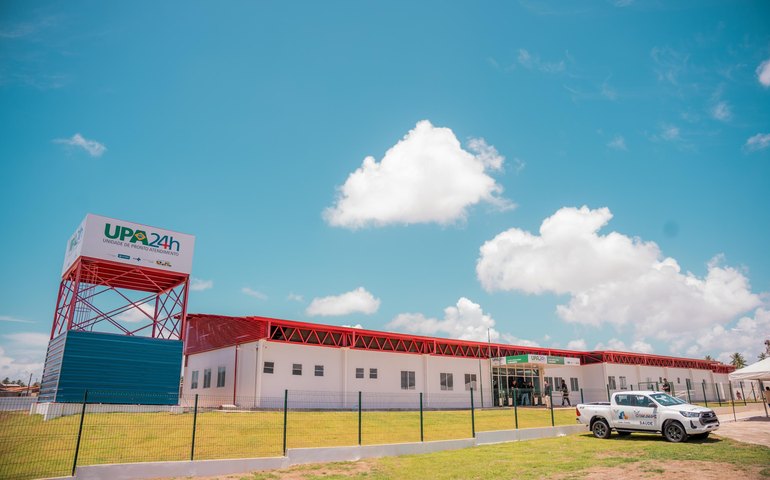Governador Paulo Dantas entrega UPA de média complexidade em Coruripe