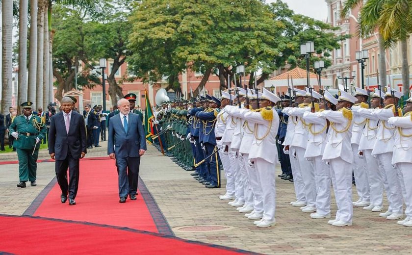 Lula anuncia programa para desenvolver agricultura de Angola