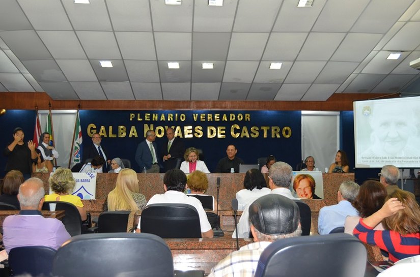 Câmara celebra Dia da Pessoa Idosa e entrega comendas Tereza de Calcutá e Fernando Iório