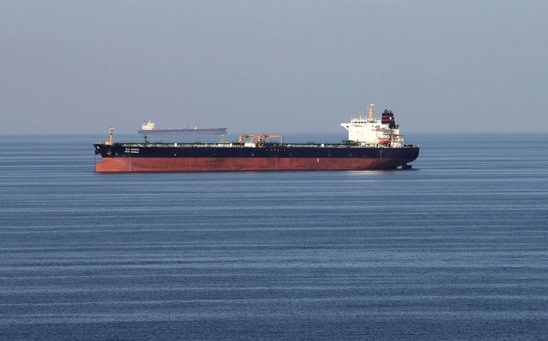 Entenda a preocupação mundial com possível fechamento de Ormuz