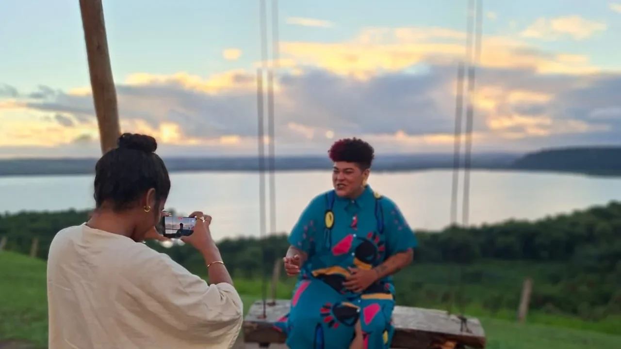 Natalhinha Marinho lança nova música de trabalho em clima de São João