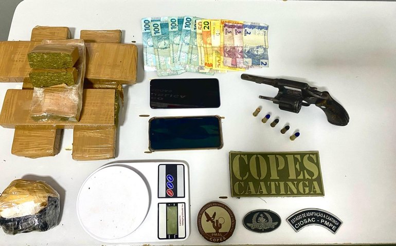 PM apreende mais de 224 quilos de drogas e 32 armas em uma semana