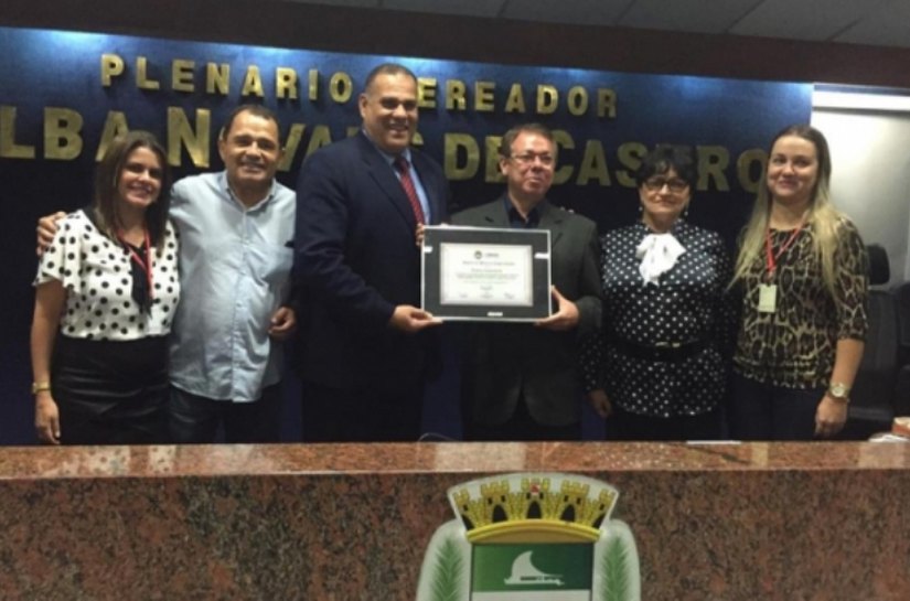 Jornal Tribuna é homenageado com Medalha de Mérito ao Cooperativismo