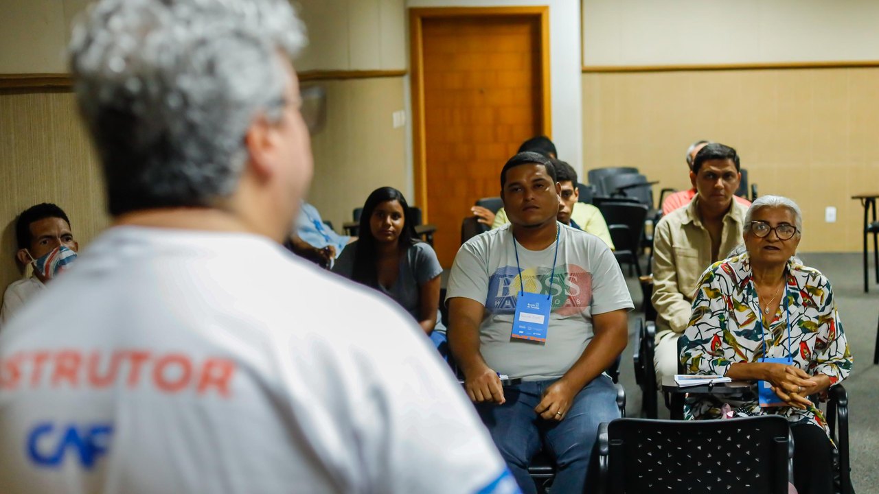 Escola do Turismo: Setur amplia programa de qualificação gratuita e divulga novo cronograma de cursos
