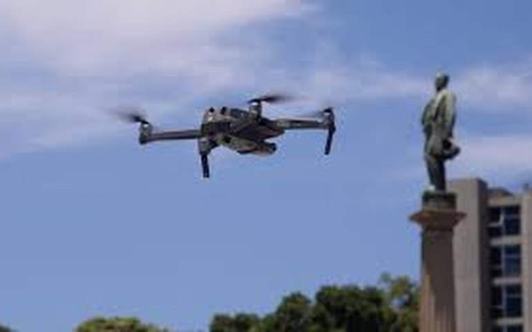 Instalações de energia na Rússia atingidas por ataques de drones ucranianos; vídeo