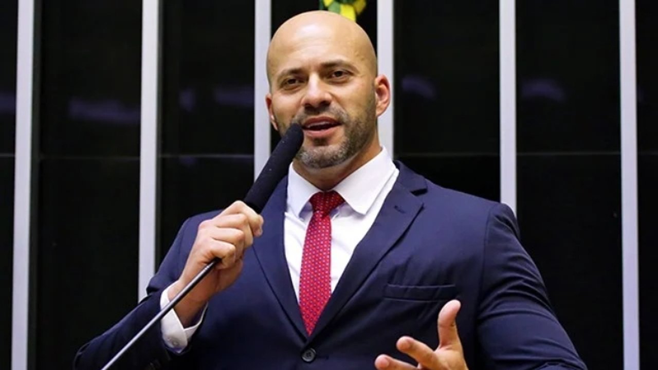 Congresso e Moraes marcam posição sobre cassação e elegibilidade de Silveira