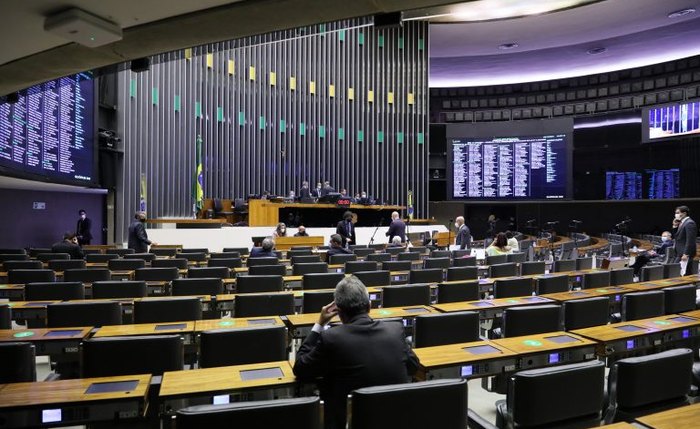 Comissão da Câmara fará audiência pública para discutir a criação do piso Comissão da Câmara fará audiência pública para discutir a criação do piso