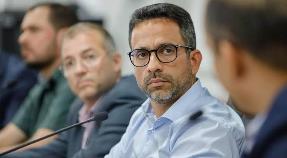 Governo de Alagoas exonera 103 comissionados dias após derrota de Renan Filho para JHC